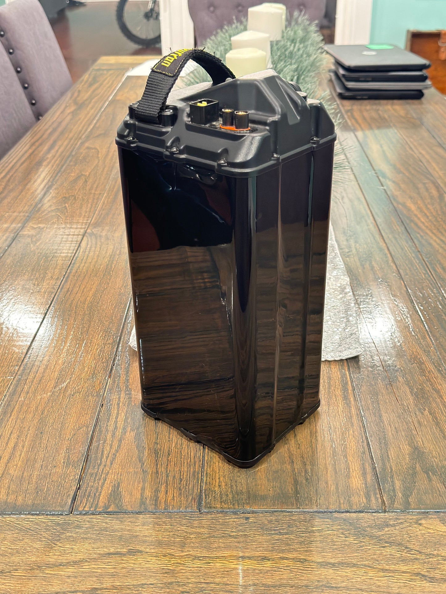 E-Bike "invisible" Vantablack Battery Wrap
